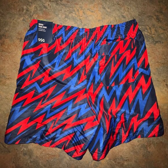 DSG‎ Youth Athletic Fit Train Shorts, Large, Red & Blue Zigzag Pattern - Picture 2 of 8
